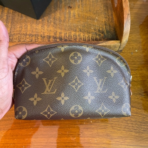 Authentic Louis Vuitton Monogram Cosmetic Pouch - Picture 3 of 16